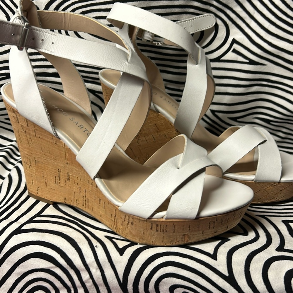 Franco Sarto Sophie white leather wedge heels 7.5 like new never worn